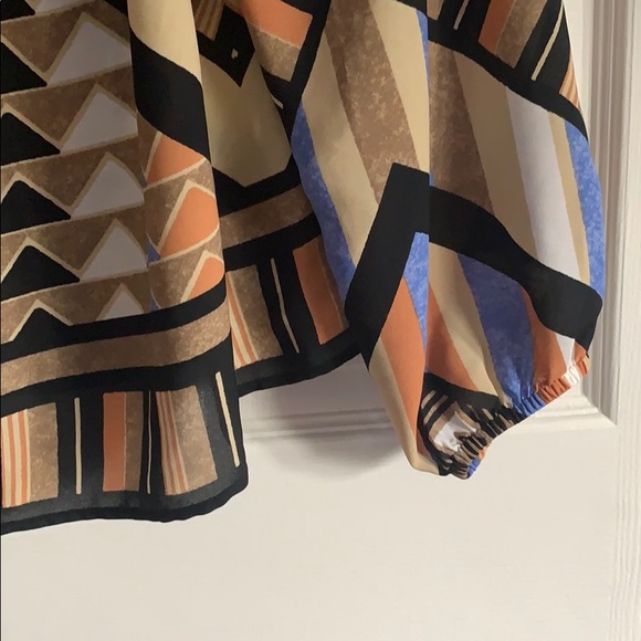 Off the shoulder blouse - Picture 3 of 3